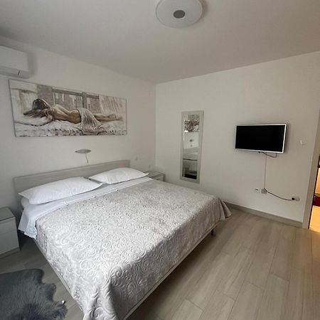 Apartman Tessa Vela Luka Exteriér fotografie