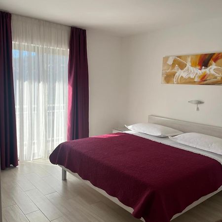 Apartman Tessa Vela Luka Exteriér fotografie