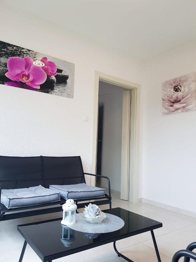 Apartman Tessa Vela Luka Exteriér fotografie