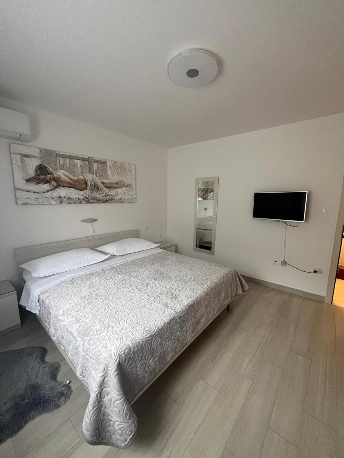 Apartman Tessa Vela Luka Exteriér fotografie
